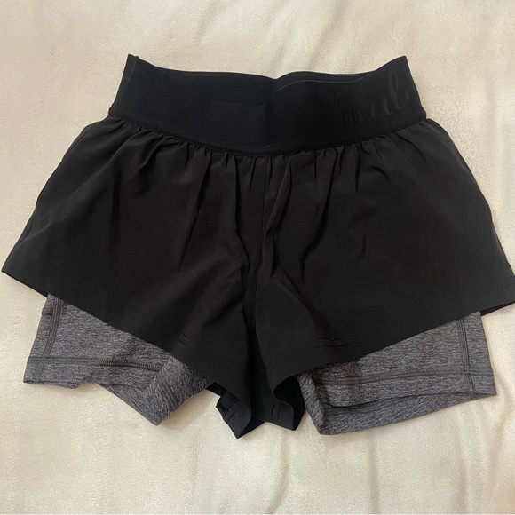 Lululemon Athletica Box It Out Short 5" Heathered Black Size 2 Athletic 1690 - Picture 2 of 12